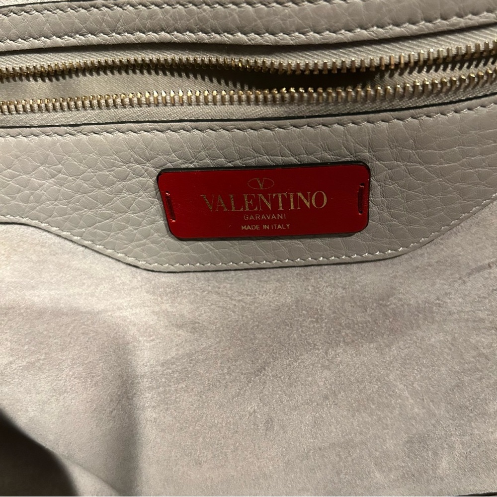 Valentino Garavani Rockstud calf leather tote bag made in Italy - Picture 15 of 16